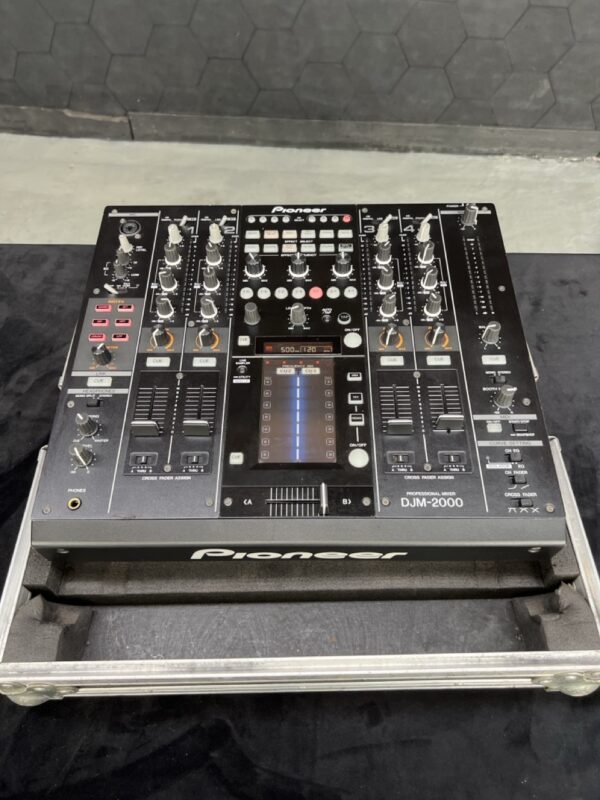 Pioneer DJM-2000 NXS - Image 3