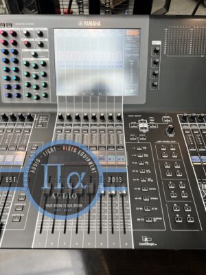 Alternative view of Yamaha CL5