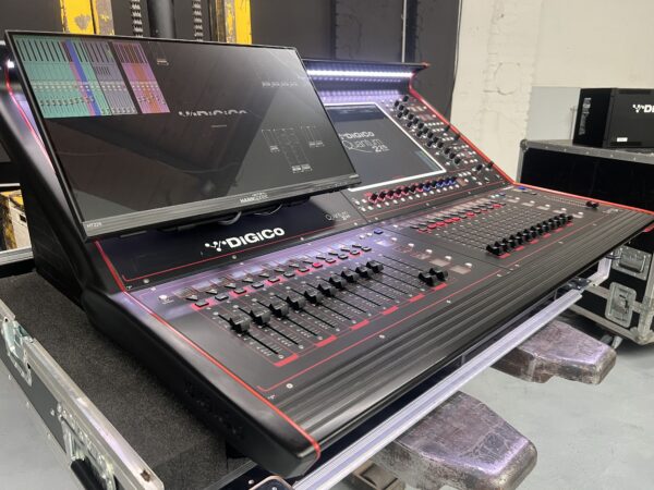 DiGiCo Q225 + MQ Rack Set - Image 4