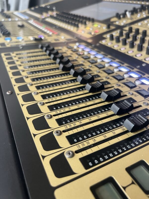 2 DiGiCo SD8-Digirack package - Image 8