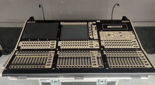 2 DiGiCo SD8-Digirack package