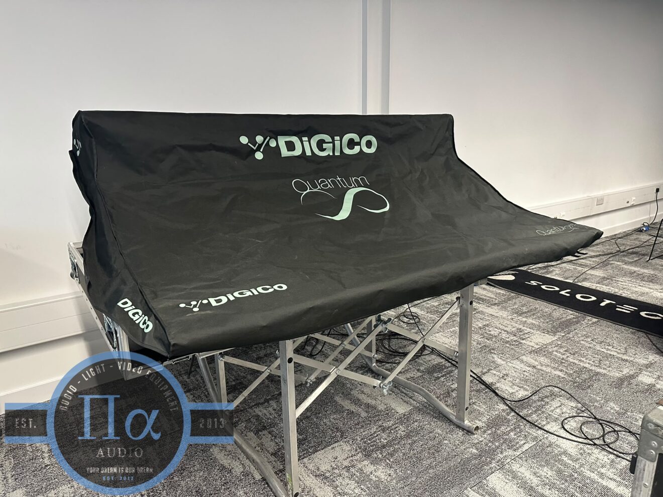 DiGiCo Q852 - Image 5