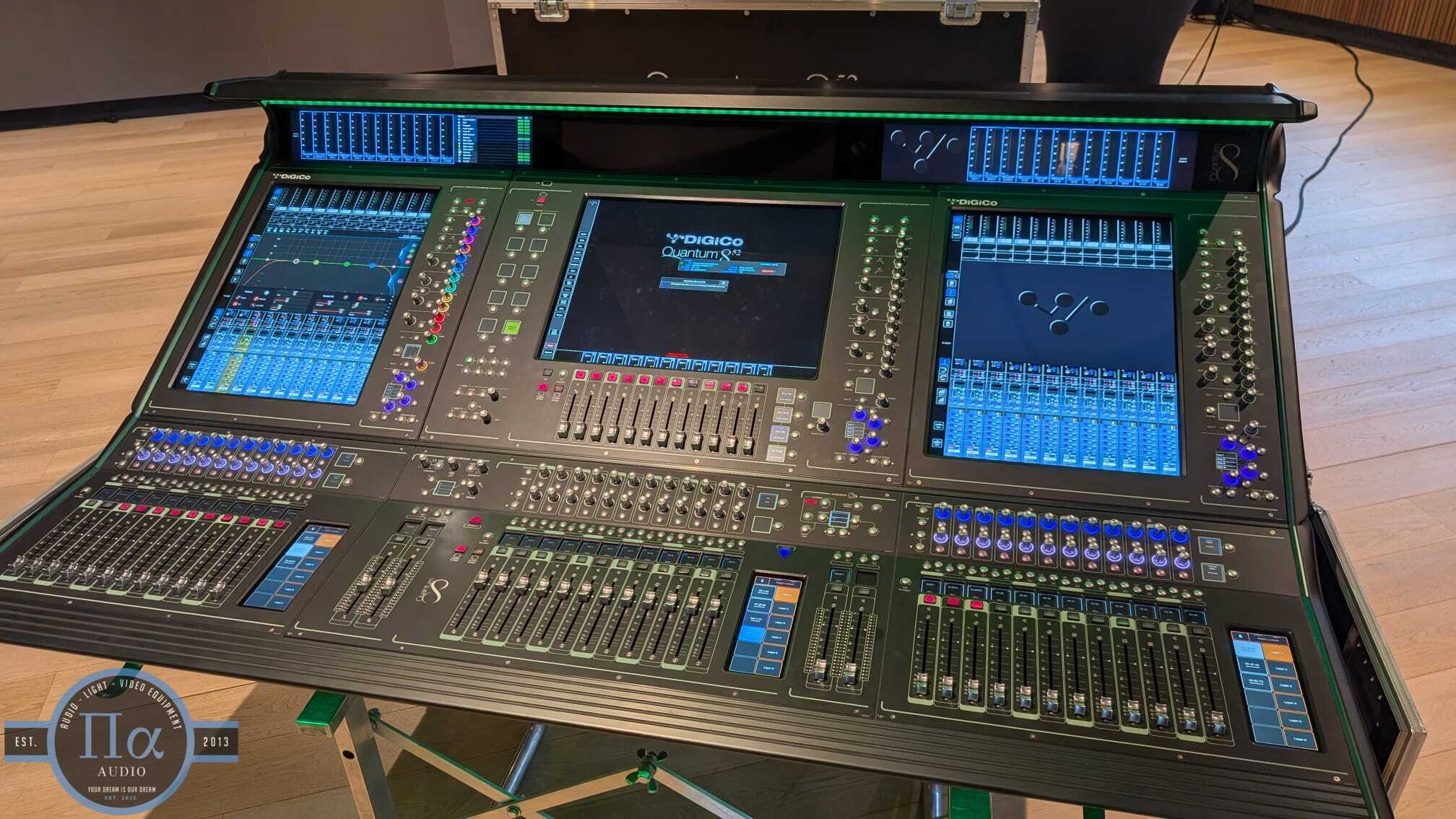 DiGiCo Q852